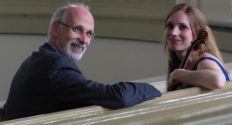 Orgel + viool tijdens derde Marktconcert