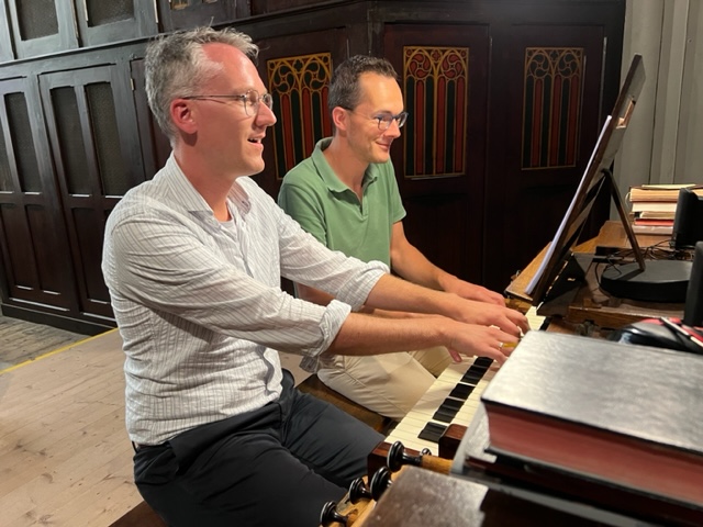 Twee Musketiers spelen zesde Marktconcert